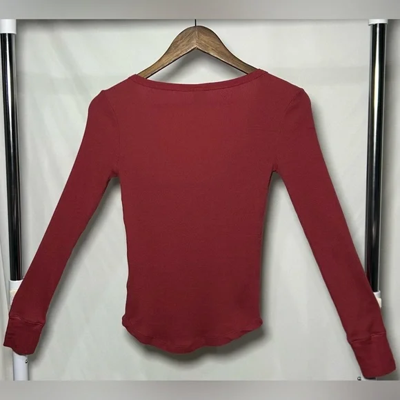 Red Wild Fable Long Sleeve Top Sz XS - Picture 2 of 7